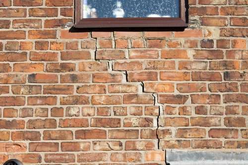 Cracks in Walls: When to Worry & How to Fix Them