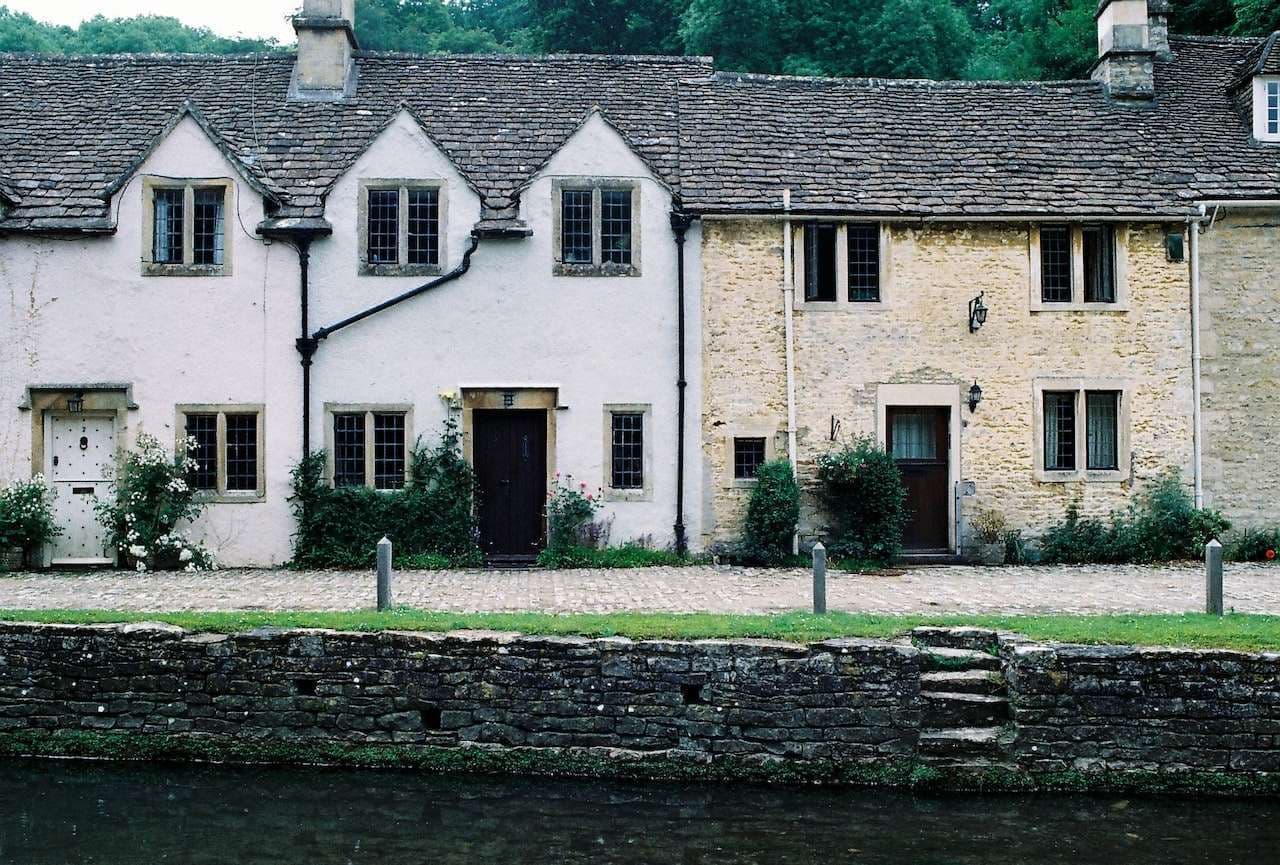 How a Hot Summer Can Affect Your Home's Foundations | Subsidence Ltd